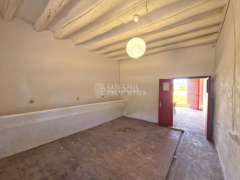 Foto a392ac5b-c41b-4581-9780-131fd4cf0477. Masia a disseminat afores s/n a Vilademuls