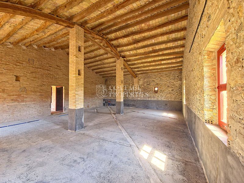 Foto fb9e65ff-b02e-4d0b-9768-4b0a612e4958. Masia a disseminat afores s/n a Vilademuls