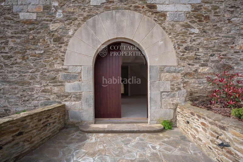 Foto 3dab0a47-2db8-4765-8f19-4a7908ef4f85. Masia amb calefacció piscina a Llambilles