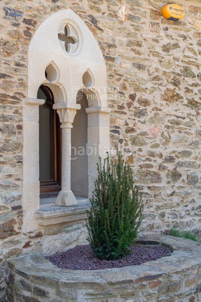 Foto c06ad464-74b7-4320-bd0d-785682d841c3. Masia amb calefacció piscina a Llambilles