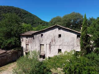 Mas  Diseminat afores. Masía con gran potencial a rehabilitar en sant jaume de llierca,