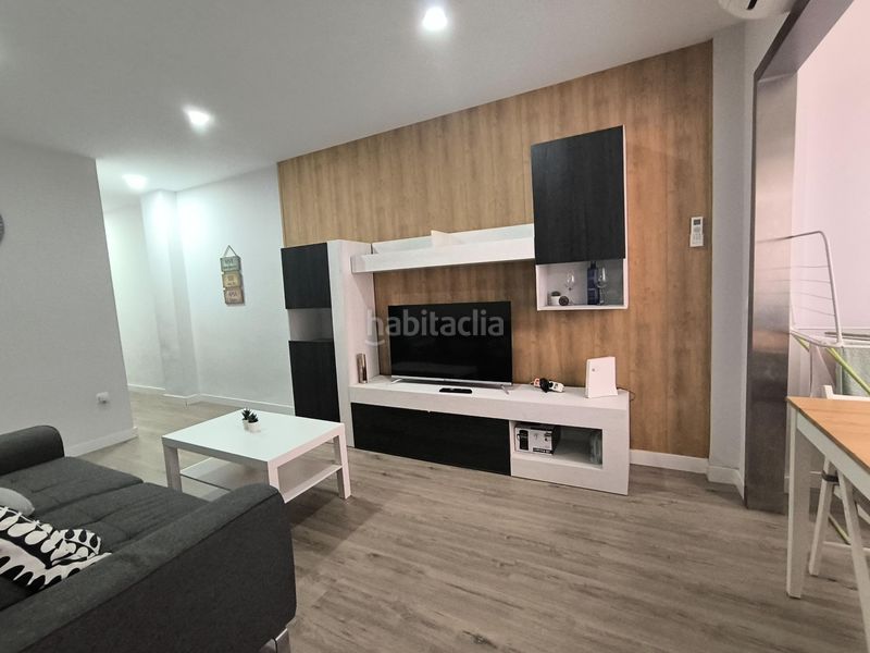 Foto ccd4f1c8-a874-4b59-a498-1992ff771c78. Piso venta piso totalmente reformado y equipado . ideal inversión en Málaga