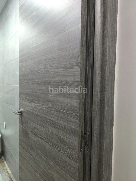 Foto ff2c151f-3866-437b-b53f-e1e283d25751. Piso venta piso totalmente reformado y equipado . ideal inversión en Málaga