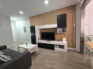 Flat en Los Castillejos - La Trinidad. Venta piso 3 dormitorios, reformado y equipado completamente. li