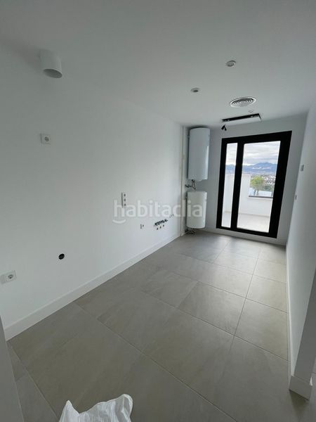 Foto 123dfa44-7caa-4e4b-b64b-dd09999c0ddd. Lloguer pis amb aparcament piscina a Santa Isabel Málaga