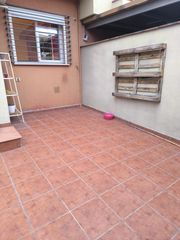 Reihenhaus in Campanillas. Chalet adosado con patio y garaje.