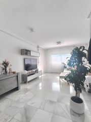 Flat in Martín Carpena - Torre del Río