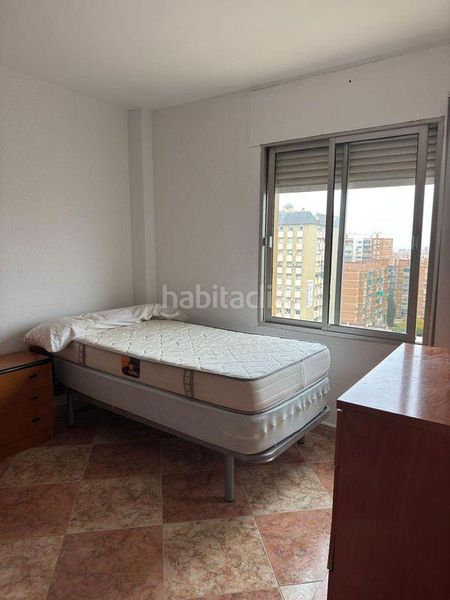 Foto b777005a-c775-436d-8db1-7c2f43b7a7e8. Appartement dans Portada Alta - Pol. Crta. De Cártama Málaga