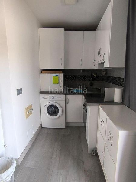 Foto 11bbec9c-ce52-4e88-9ddb-4b0183ebf547. Casa adossada a Santa Isabel Málaga