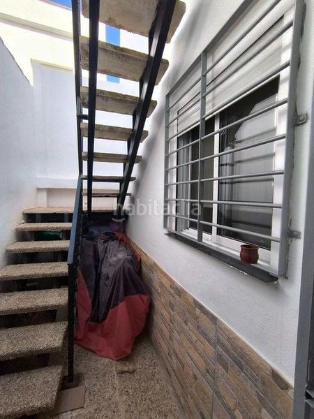 Foto ffb136e4-8a2b-4bf1-9d81-06c85af217cd. Casa adossada a Santa Isabel Málaga