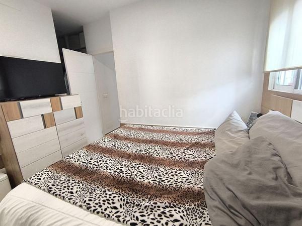 Foto 1f9dd4e4-9eae-4225-a7c9-a980fb0ec6b9. Casa adossada amb calefacció a Santa Isabel Málaga