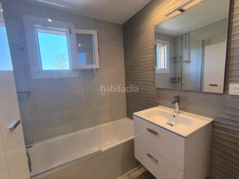 Foto 494ffa92-4c24-45c2-bc34-b90cc9944a32. Miete etagenwohnung mit parking pool in Guadalmar Málaga