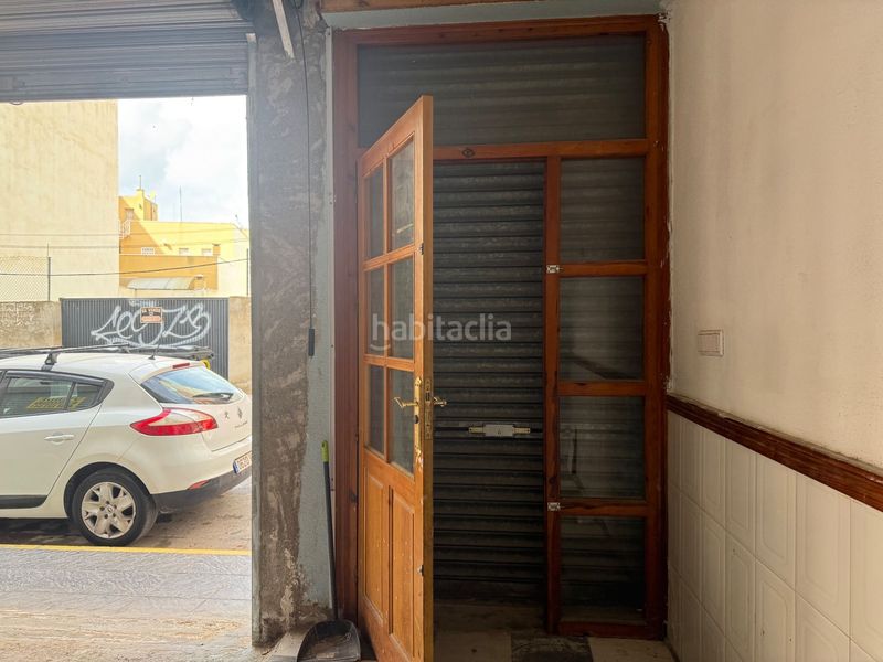 Foto a9351fdc-fcb9-4629-bd03-1d8729a82315. Local comercial a Redován