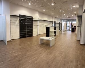 Rent Business premise  Joaquin sorolla. Local comercial de 170 m centro redovan