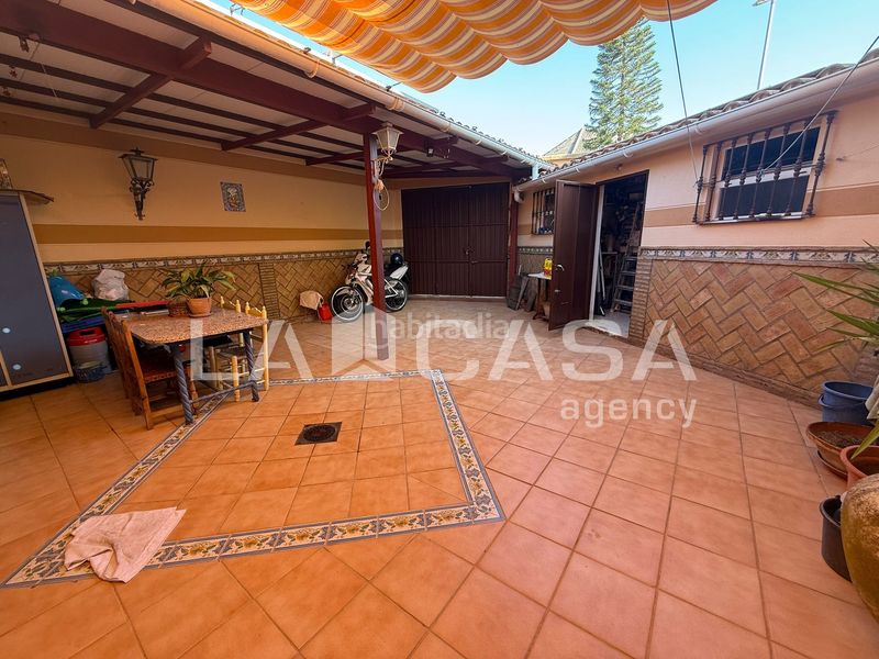 Foto fe6e7dde-ab80-47ec-b520-861686533f38. Maison avec parking dans Avenida de Europa Montequinto