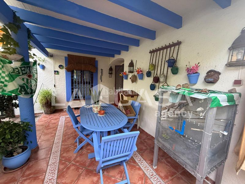 Foto 085218a1-3ee1-4ae2-9ac4-a6757d0b1dfa. Chalet en cerros de Montequinto Montequinto