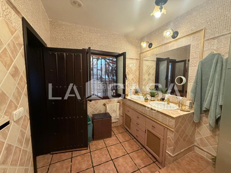 Foto 5873dd19-4520-488a-beb7-71df0b1ff645. Chalet en cerros de Montequinto Montequinto