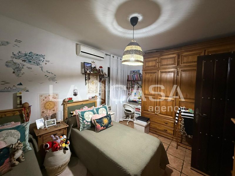 Foto 5d3b542e-7dcf-42e6-ab45-8cc830c93ac0. Chalet en cerros de Montequinto Montequinto