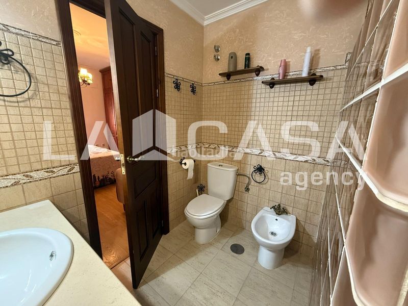Foto cb9fd66a-7a67-464d-a089-139f1214ab0a. Casa adosada en Avenida de Europa Montequinto