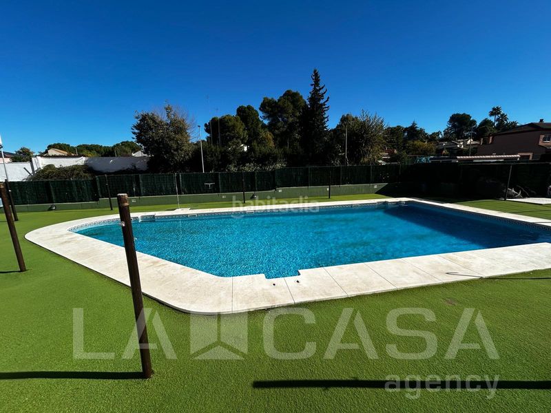 Foto e90d64ca-c991-4937-b470-ece48bda0a55. Pis amb aparcament piscina a Avenida de Europa Montequinto