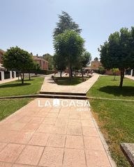 Reihenhaus in Avenida de Europa