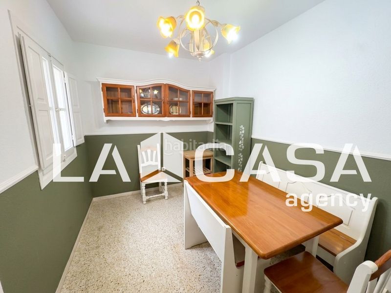 Foto 75433a59-227b-4b8e-a23e-60c25215301d. Semi detached house with heating parking in Avenida de Europa Montequinto