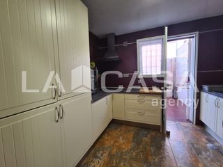 Casa adossada a Avenida de Europa