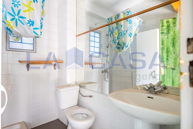 Foto 9aa348b3-46f2-4139-a529-932336954f5b. Pis a Cruz Roja Sevilla