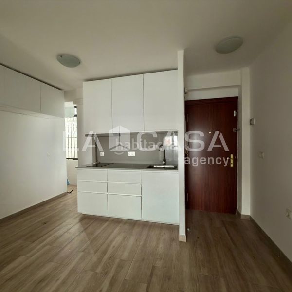 Foto b6552a77-ff1f-471a-b63a-f480da6d6141. Pis a Cruz Roja Sevilla