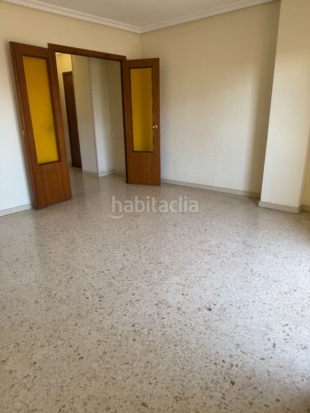 Foto 00bc4aac-18e6-445c-b670-458e79c2f632. Pis a calle alberche 2 a El Plantinar - Avda. La Paz - El Juncal Sevilla