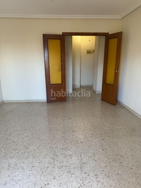Foto 93941892-bfa3-4738-b1b4-4610e2ba6019. Pis a calle alberche 2 a El Plantinar - Avda. La Paz - El Juncal Sevilla
