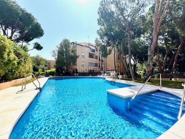 Foto de9f318d-bddc-42f8-a5f3-2e41cbeac65f. Pis a calle oceano 6 a Romana Playa Marbella