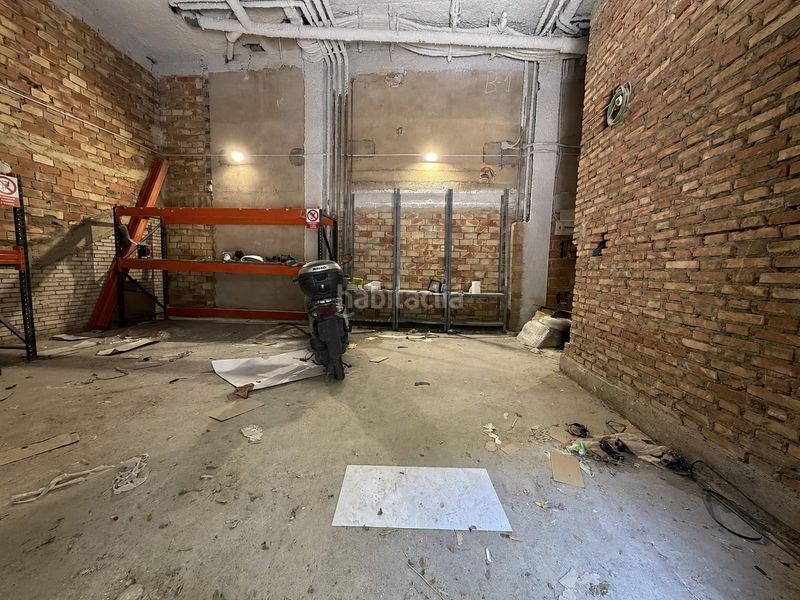 Foto 16cb3a8e-5e68-4f61-a581-5a47bf533257. Local comercial a Ciutat Jardí Valencia