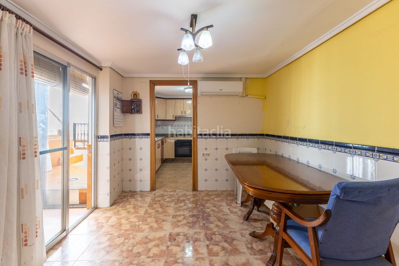 Foto 06dbca89-fd9f-47e4-8282-0395ec0de9bd. Casa amb aparcament a San Ramón-Monte de Piedad Xirivella