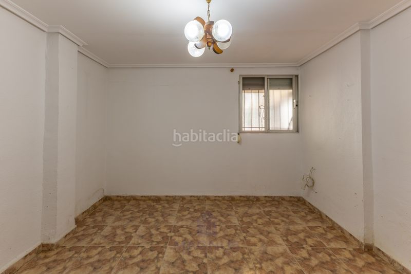 Foto bd6c5f63-1b94-432f-add4-ad73da66c6b6. Casa amb aparcament a San Ramón-Monte de Piedad Xirivella