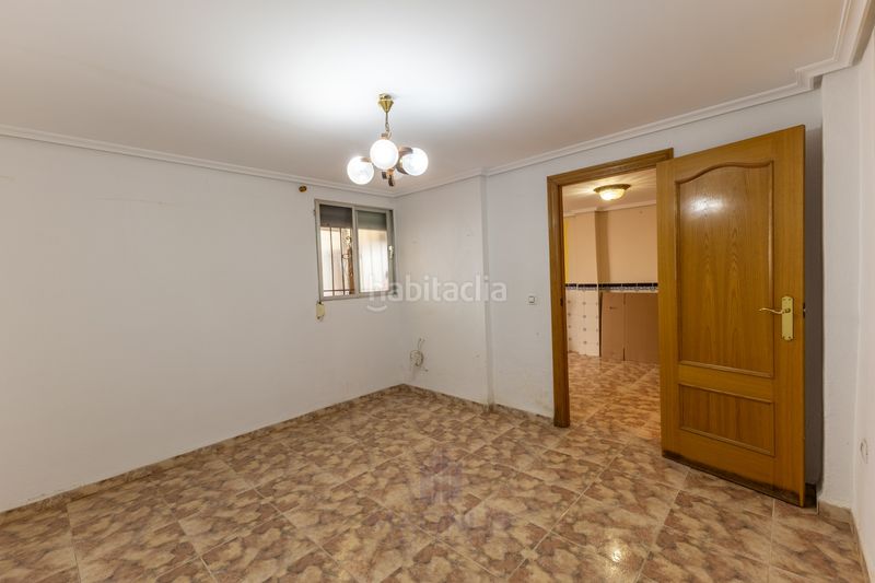 Foto e57e2edc-13fb-4de1-8581-6e526ba4a8ab. Casa amb aparcament a San Ramón-Monte de Piedad Xirivella