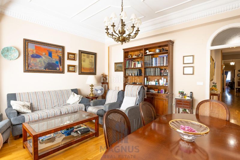 Foto 0b727c5c-f7fe-4175-bc1a-d553d9dd6518. Pis a La Petxina Valencia