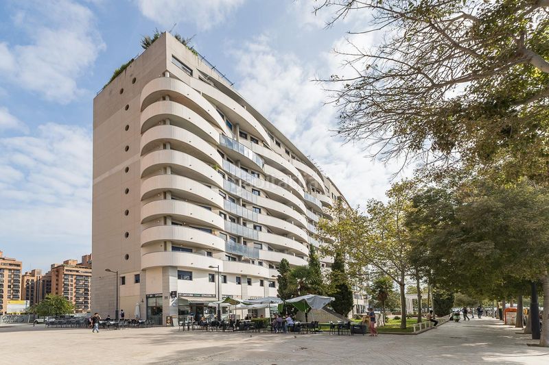 Piso en venta en paseo de la alameda en Penya-Roja - Avda. Francia Valencia
