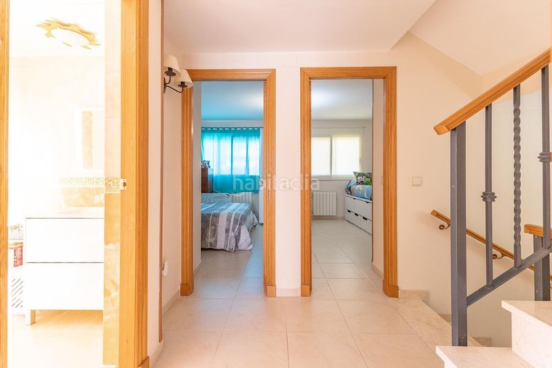 Foto 2dff2f15-5f02-4d9f-9794-f114fde6322a. Casa adosada chalet en venta en jardines de masias iii en Moncada