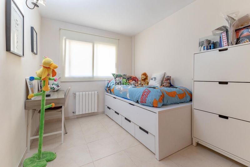 Foto 44dd9bb2-b553-4ddb-b8ec-8ec305795e0a. Casa adosada chalet en venta en jardines de masias iii en Moncada