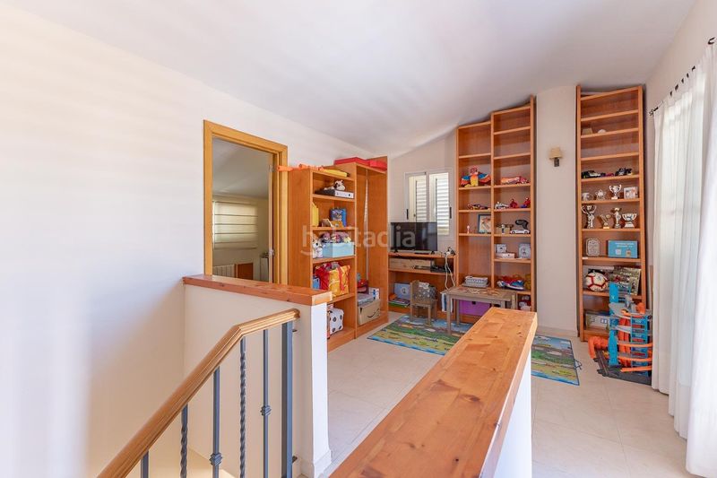 Foto 5c1ec463-041a-4bff-8ff0-3609e0acbd9f. Casa adosada chalet en venta en jardines de masias iii en Moncada