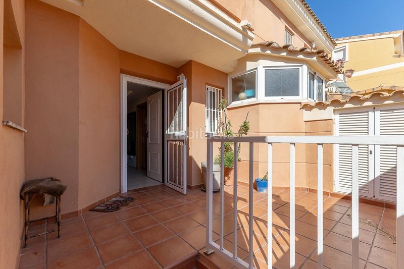 Foto 7559527d-628f-4e0b-8f77-e88c787f6c2c. Casa adosada chalet en venta en jardines de masias iii en Moncada