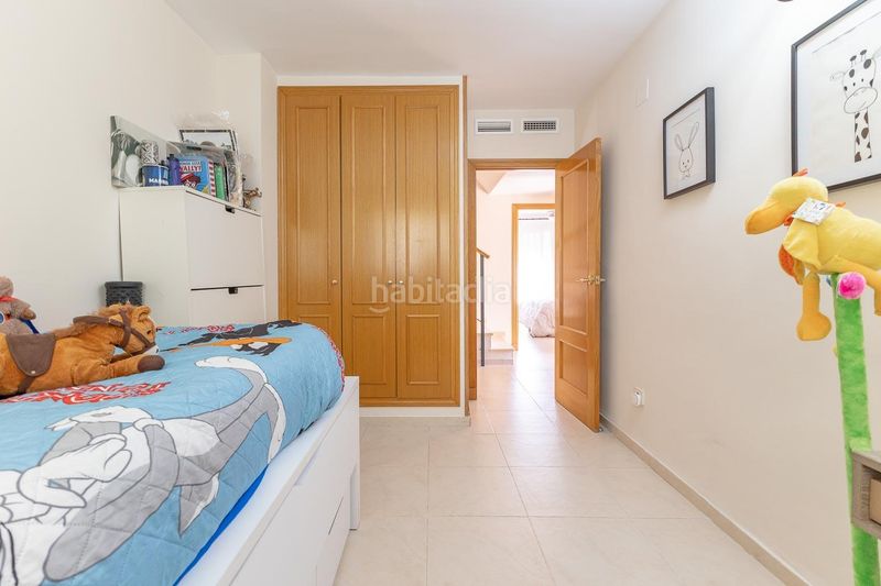 Foto a7b5dc8e-2eed-4065-aa19-230c1042b5a7. Casa adosada chalet en venta en jardines de masias iii en Moncada