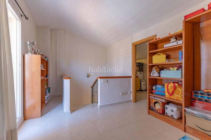 Foto a9be8ed2-b90b-4f3d-812f-2845ceda2190. Casa adosada chalet en venta en jardines de masias iii en Moncada