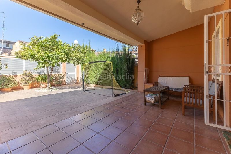 Foto ad6791f4-c90a-4a6d-b0e6-a6164fa351f9. Casa adosada chalet en venta en jardines de masias iii en Moncada