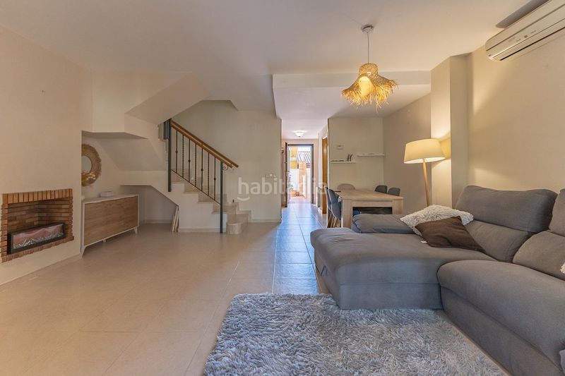 Foto b13e967c-7fb2-4c32-8bfc-f0d20a70ed9c. Casa adosada chalet en venta en jardines de masias iii en Moncada