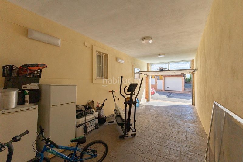 Foto b9f649f0-6d91-409c-bf2d-228ffa73be97. Casa adosada chalet en venta en jardines de masias iii en Moncada