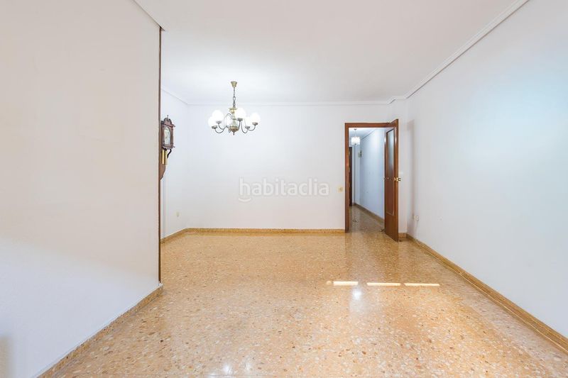 Foto a5d73830-2ba2-4746-b8c9-e51610829415. Pis amb aparcament a Vara de Quart Valencia