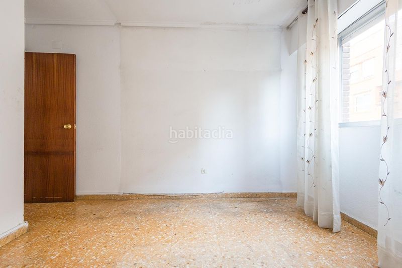 Foto c8be6858-2e16-45ec-8eff-9fd7447e416f. Pis amb aparcament a Vara de Quart Valencia