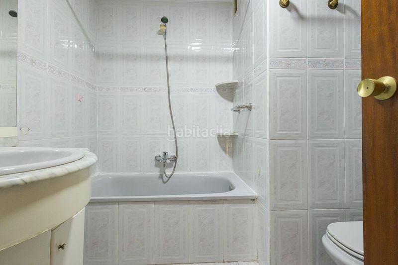 Foto d754072c-a584-4f4e-8631-7110576b3f88. Pis amb aparcament a Vara de Quart Valencia